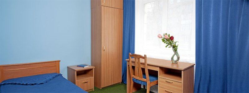 Kozatsky On Antonova Hotel Kiev Bagian luar foto