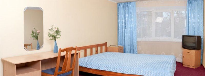 Kozatsky On Antonova Hotel Kiev Bagian luar foto