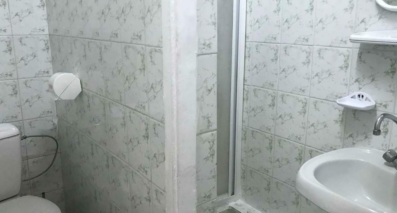 Kozatsky On Antonova Hotel Kiev Bagian luar foto