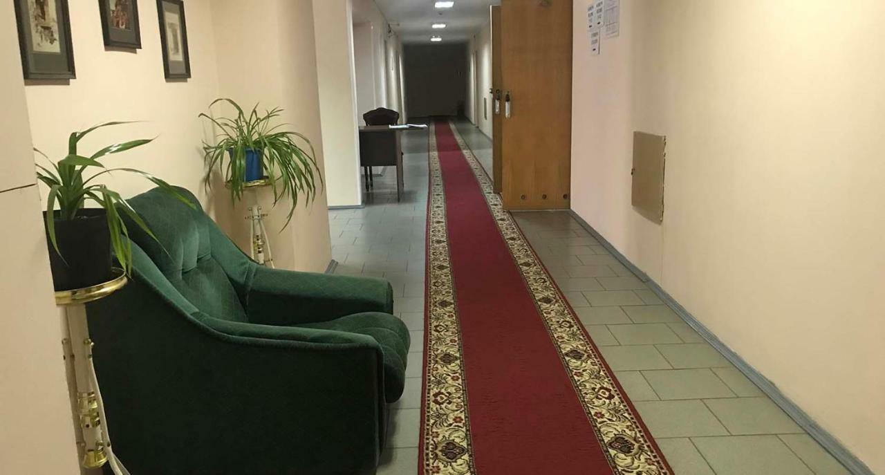 Kozatsky On Antonova Hotel Kiev Bagian luar foto